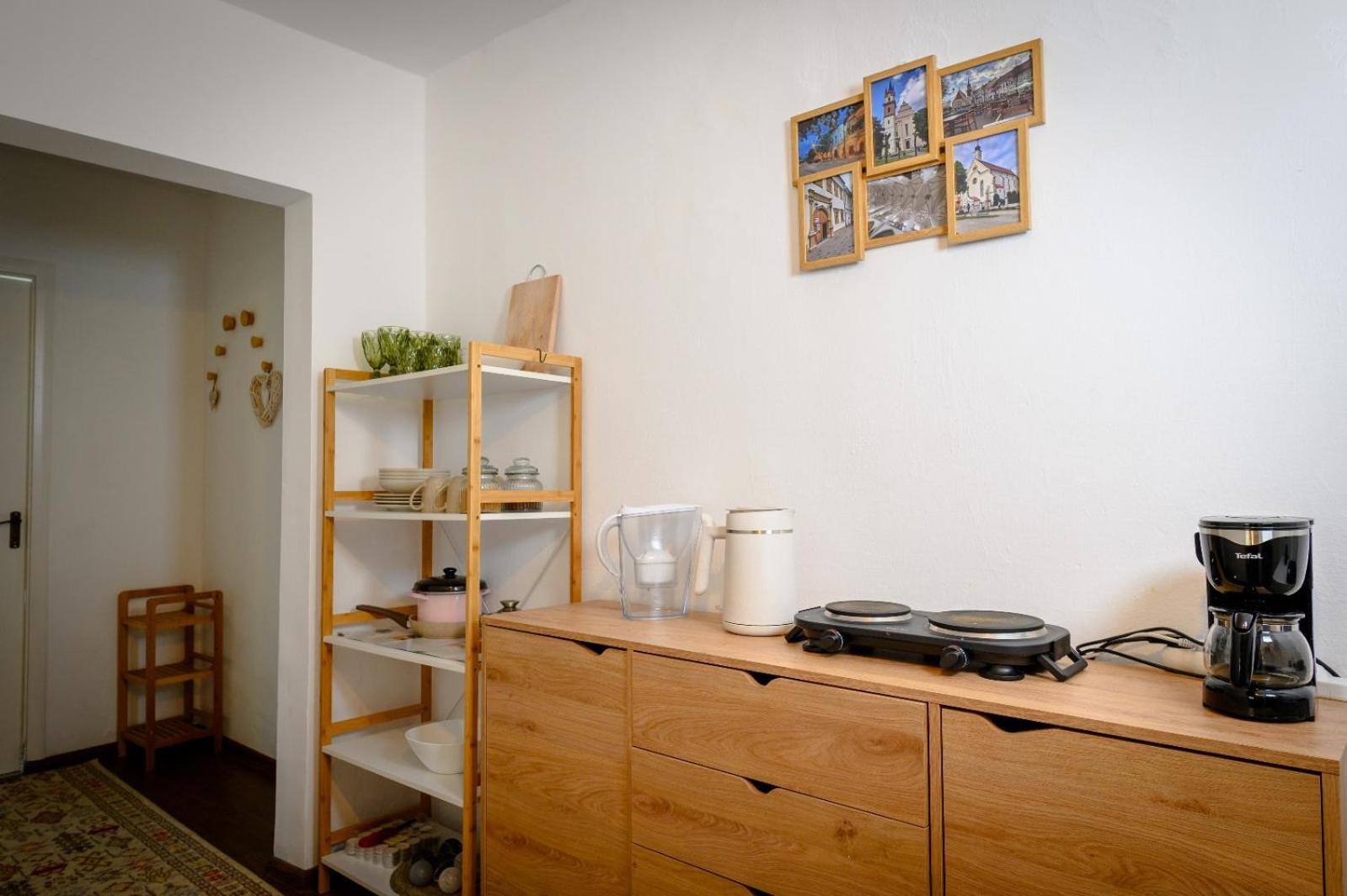 Apartament Corina Cu Parcare Bistrita  Ngoại thất bức ảnh