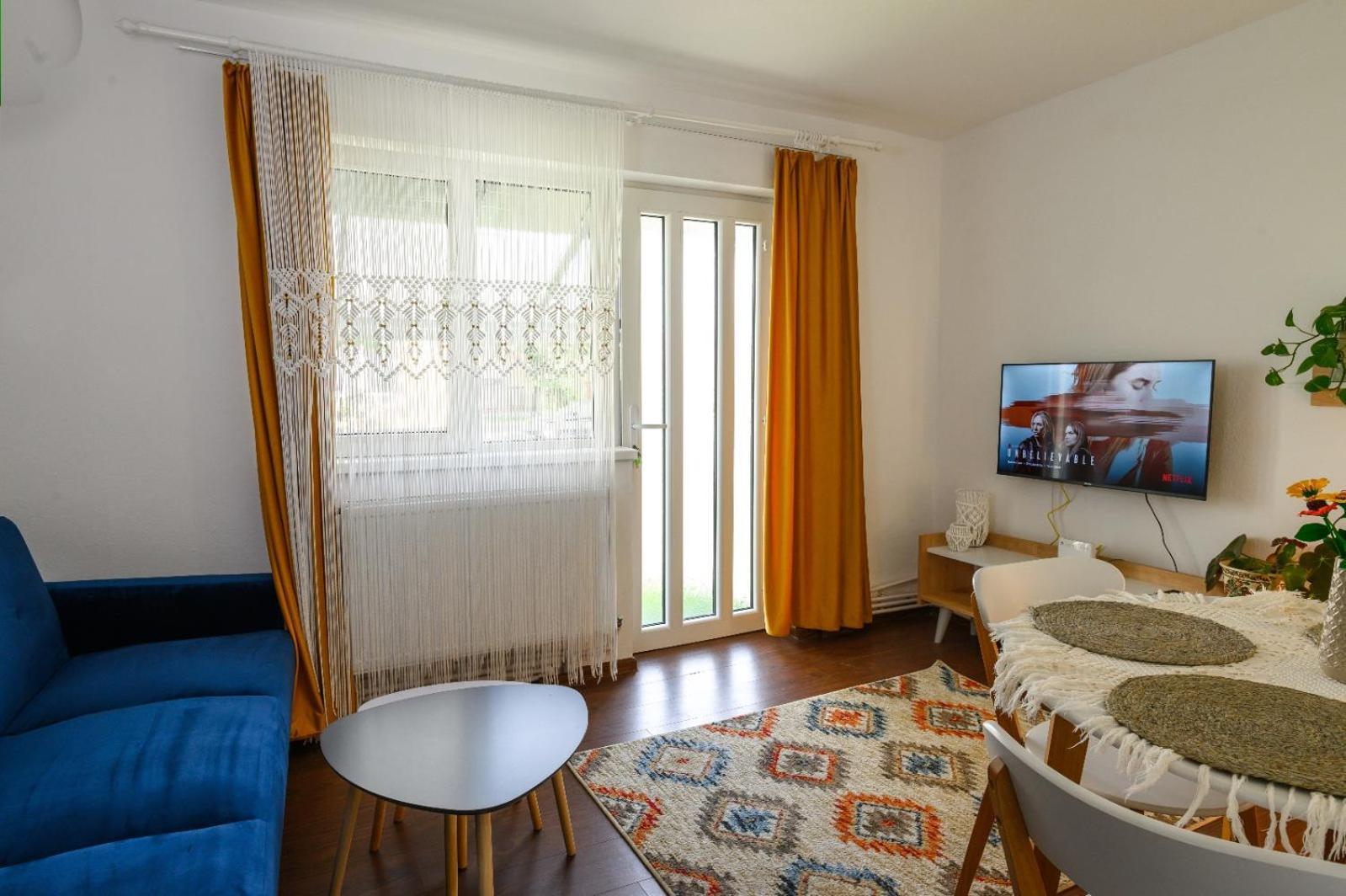 Apartament Corina Cu Parcare Bistrita  Ngoại thất bức ảnh